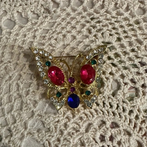 Jewelry - Vintage Estate Rhinestone Butterfly Brooch
